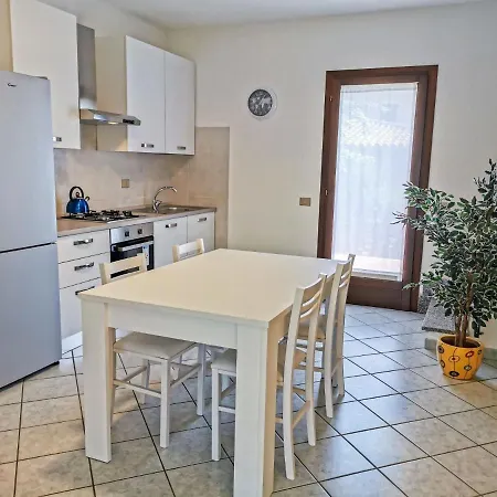 Luzi By Interhome Apartamento